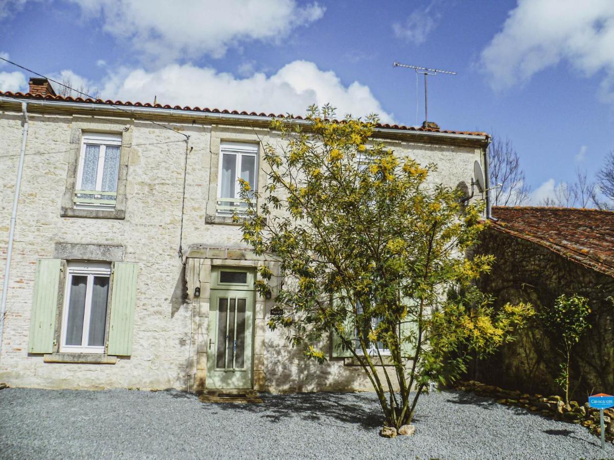 La Laujere Ivie - Gite & Piscine Privative Saint-Hilaire-du-Bois  Exteriér fotografie