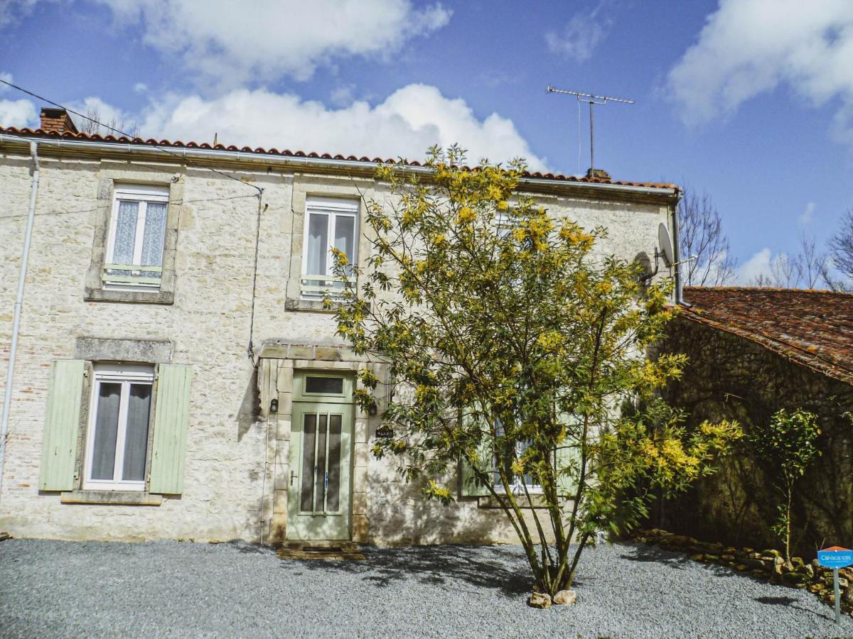 Vila La Laujere Ivie - Gite & Piscine Privative Saint-Hilaire-du-Bois  Exteriér fotografie